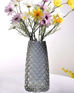 Enduring Beauty of Glass Vase | 4 x 9 inches