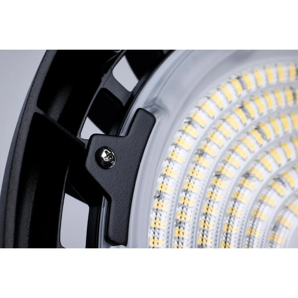 High Bay UFO LED Light, 120 Watts, 18600 Lumens, 30K/40K/50K, 120/277V