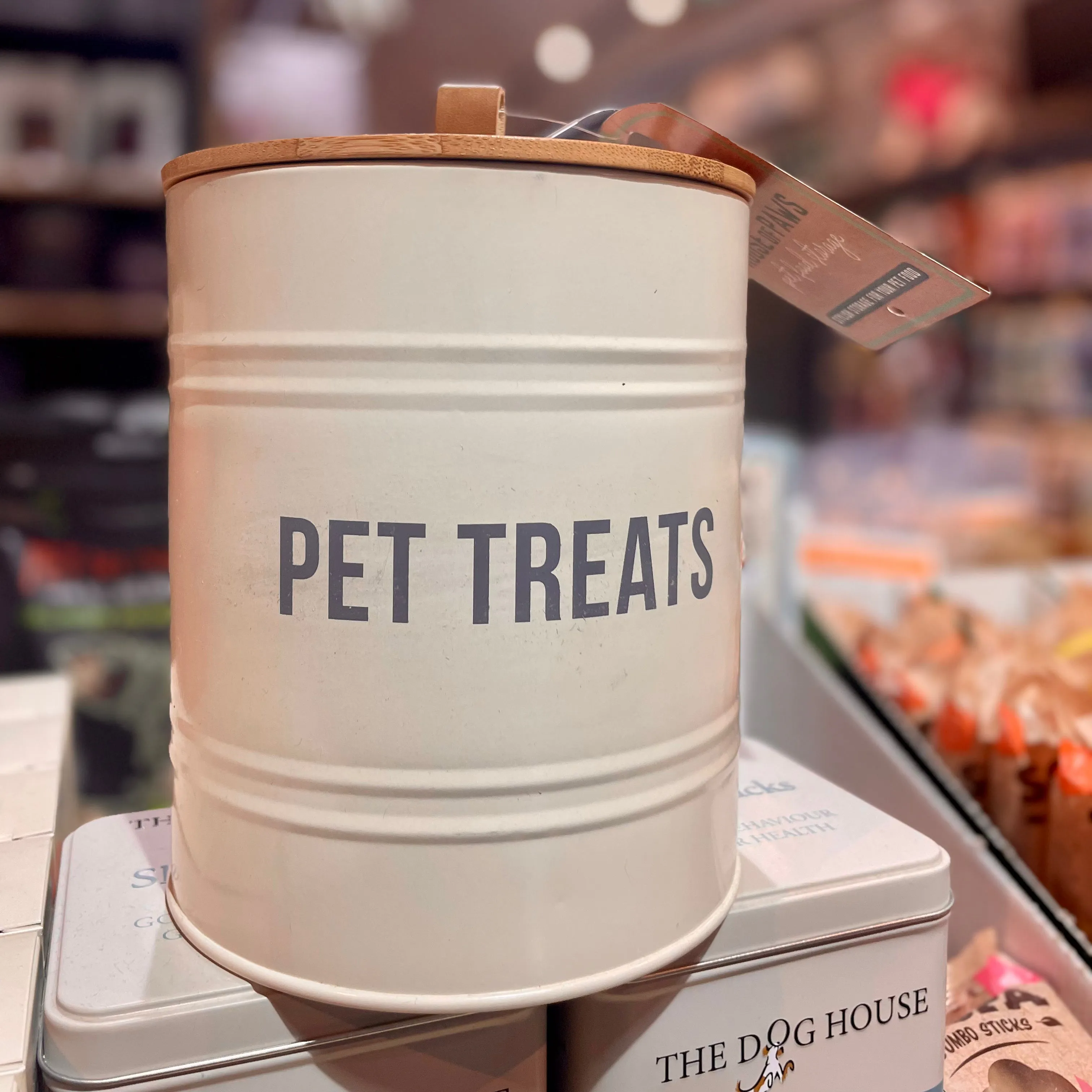 Pet Treats Cream Storage Tin