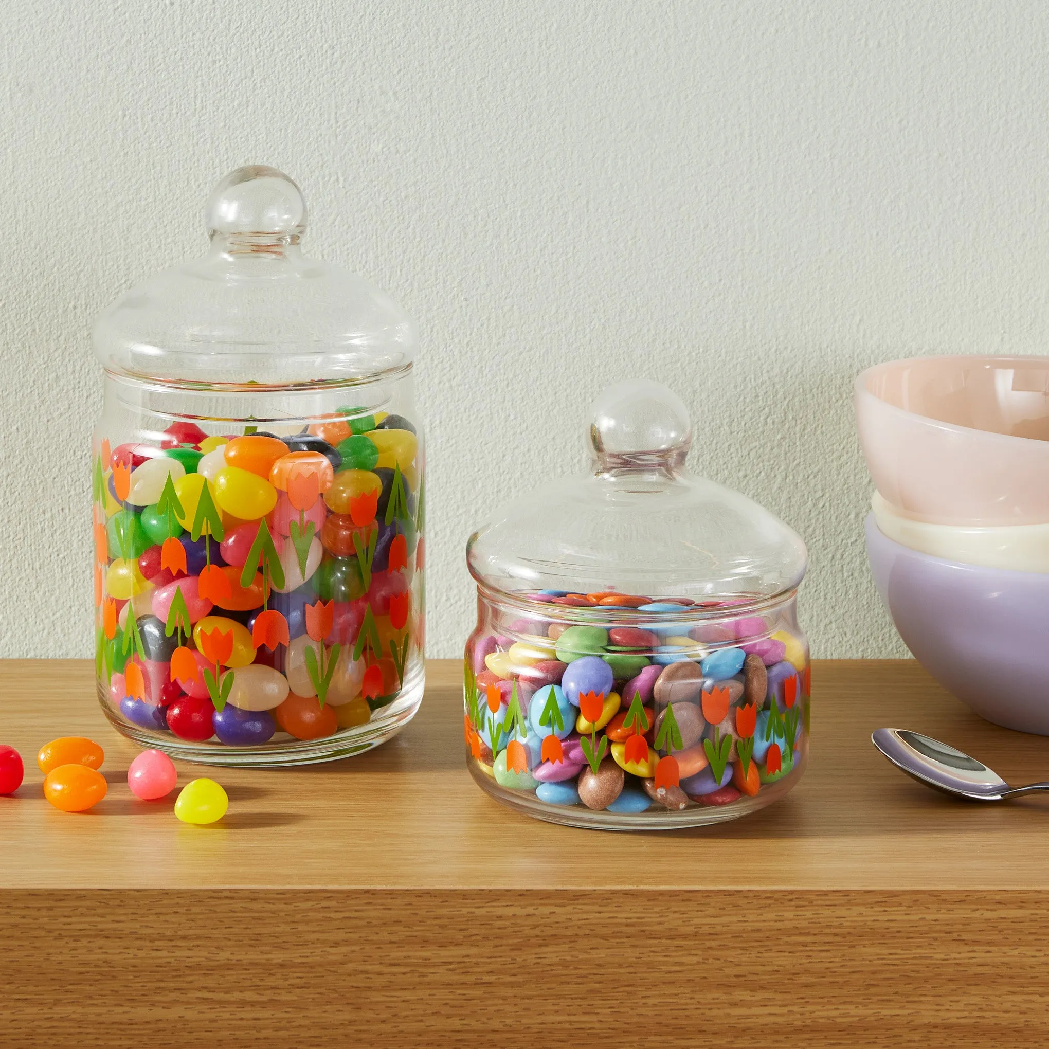 Retro Glass Jar with Lid - Tulips